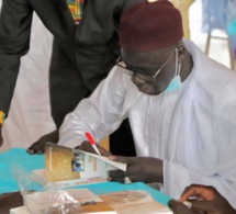 Les images de la cérémonie de dédicace du livre, Vie et Œuvre d'un bâtisseur des âmes de Serigne Souhayoubou Kébé dédié à Serigne Saliou Mbacké