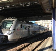 Un TER emboutit une voiture à Bourg-en-Bresse, deux morts