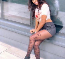 Queen Biz fait jaser la toile avec son mini jupe hyper s£xy