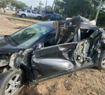 Accident spectaculaire à Thiès : un train réduit en tas de ferraille une voiture, heureusement pas de victime