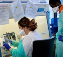 Le laboratoire Eli Lilly suspend l'essai clinique d'un traitement expérimental contre le Covid-19