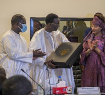 Passation de service entre Amadou Bâ et Aïssata Tall Sall: Les images !