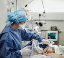 L'hôpital Foch a réalisé la première greffe pulmonaire sur un patient Covid en France