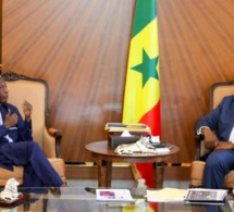 Ouza Diallo, artiste, auteur et compositeur, reçu en audience par le président Macky Sall