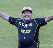 Entre «Dieu est mort» et Diego «éternel», le monde du football rend hommage à Maradona