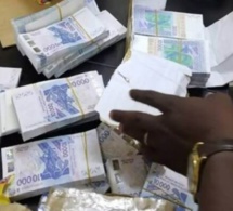 Faux-monnayage: un milliard de francs CFA en faux billets saisis, une célébrité citée