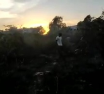  La situation semble maitrisée et moins alarmante, mais après le passage les sapeurs pompiers et agents des eaux et forêts, il restait quelques petits recoins qui dégageaient des fumées et apparemment avec quelques potentielles bouches de feu.  Les d