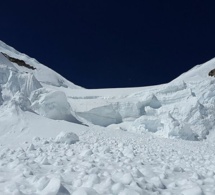 Avalanche mortelle en Espagne: quatre personnes et un bébé coincés dans une voiture sauvés - vidéo