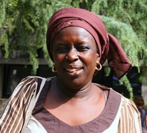 Portrait de Madjiguène Cissé, une militante africaine vaillante et souriante
