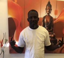 Les premières images de Assane Diouf juste âpres sa libération….