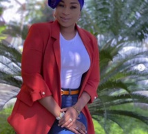 Style de Aida Samb : un nouveau look qui cartonne.