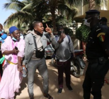 Louga: Des militants de Sonko incendient la maison d’Aïda Diallo, mère de Mamour Diallo