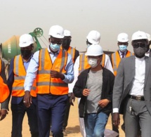Chantiers du Data center et du PTN : le ministre Yankhoba Diatara en visite à Diamniadio