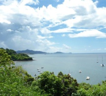 Covid-19: le gouvernement dément toute pénurie de cercueils à Mayotte