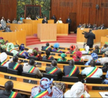 Assemblée nationale : Les députés de l’opposition déposent une résolution pour la suspension des poursuites contre Sonko