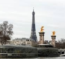 À quelques heures de l’entrée en vigueur du confinement, les Parisiens fuient la capitale - images