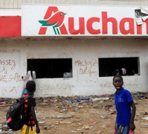Saccage des magasins d’Auchan : L’inquiétude des Sénégalais à l’approche du Ramadan