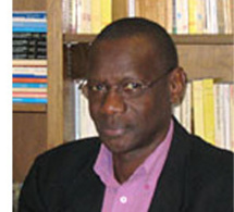 Samba GADJIGO, professeur de français et de littérature africaine à Mount Holyoke College Samba GADJIGO, professeur de français et de littérature africaine à Mount Holyoke College