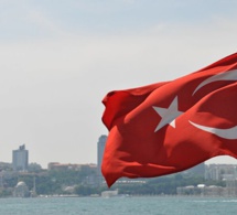 Face à une explosion de cas, la Turquie se reconfine