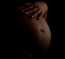 Gonflement du corps, maux de tète, mortalité néonatale… : Les confessions glaçantes d’une mère victime de pré-éclampsie