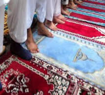 Mois béni du Ramadan: Ça marche fort pour le commerce de tapis de prières !