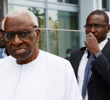 AIBD : Revivez l’arrivée du président Lamine Diack
