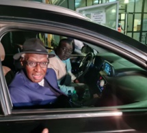 Libéré: Lamine Diack a foulé le sol de son pays natal