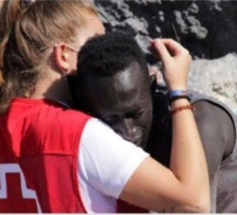 Espagne: Une embrassade entre une volontaire Croix rouge et un Sénégalais affole les réseaux sociaux