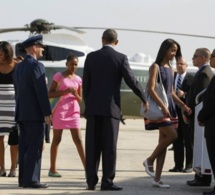 Les images du Président Barack Obama et sa famille en train d'embarqués à bord d'Air Force One direction Sénégal