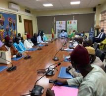 Abdoulaye Diouf Sarr rencontre le Comité de pilotage des 126 villages lébous