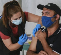 EN DIRECT - Covid-19: plus de 12 millions de Français ont reçu deux injections de vaccin
