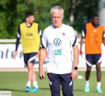 Didier Deschamps prêt à céder sa place de sélectionneur à Zinédine Zidane ? Il répond