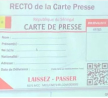 Remise officielle des premières cartes nationales de presse aux journalistes et techniciens des médias, ce lundi