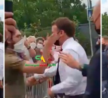 Emmanuel Macron GIFLÉ lors d’un déplacement dans la Drôme