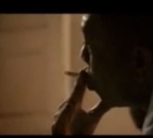 Youssou Ndour montré dans une vidéo entrain de fumer !
