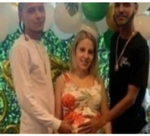 Elle organise une fête prénatale avec ses deux petits amis qui ne savent pas qui est le véritable père