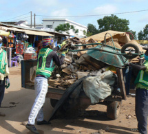 Tabaski à Dakar: Des milliers de tonnes de déchets ramassées par les agents du nettoiement