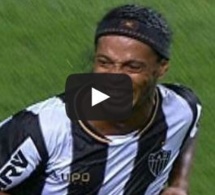 Vidéo. Ronaldinho: Ses deux coups francs directs permettent à son équipe d’arracher le nul Regardez!