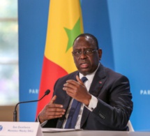 Sortie de Macky Sall à Paris: L’opposition s’indigne