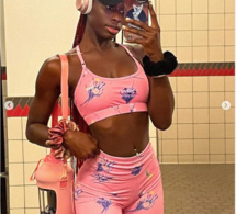 En toute petite tenue, Diarra Sylla de « Sen Petit Gallé » fait monter la température