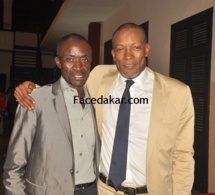 Le journaliste Johnson Mbengue de l’Apix en toute complicité avec son ami Oumar Sow