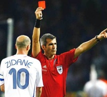 L'arbitre qui a expulsé Zidane en finale de Coupe du monde admet « n'avoir rien vu »