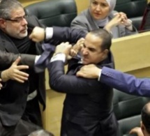 Les débat parlementaires sur l'égalité hommes-femmes virent au pugilat en Jordanie