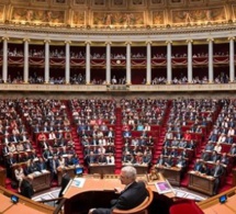 Pass vaccinal en France: coup de théâtre à l’Assemblée, où l'examen du texte est suspendu