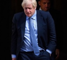 Nouvelle polémique pour Boris Johnson, accusé de corruption après la divulgation de messages WhatsApp