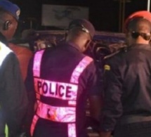 Top BannerSociete Bras de fer à Mbao : Un gendarme tente de foncer avec son véhicule sur un policier qui ouvre le feu