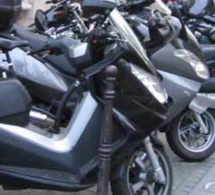 Anecdote d’une liesse populaire: 50 scooters de Bby « détournés » vers YAW