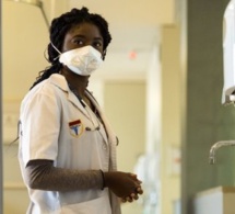 MISE EN RELATION DES FEMMES ENCEINTES AVEC LES MEDECINS: LE SMART MIRROR, LA TROUVAILLE DES ETUDIANTS DE SOMONE