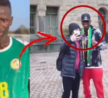 De retour au FC Metz,le nouveau champion d’Afrique Pape Matar Sarr prend des photos avec ses fans