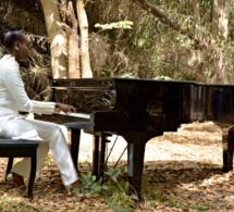 COUMBA GAWLO : TEKK GUI / Laye Bamba (Video Officielle )